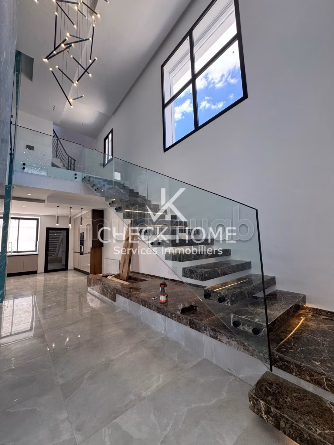 A vendre villa S5 de luxe neuve à Hammamet Nord