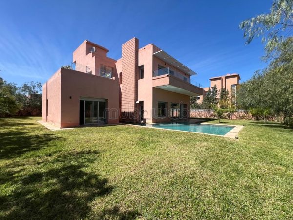 Villa 5 ch à à louer vide route de Tahanaoute