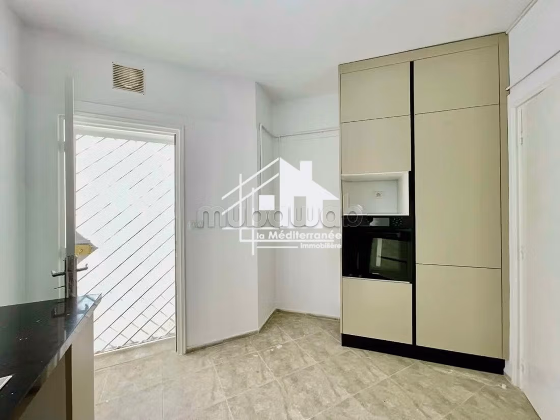 In affitto Duplex s4 con piscina a Cité El Khalil