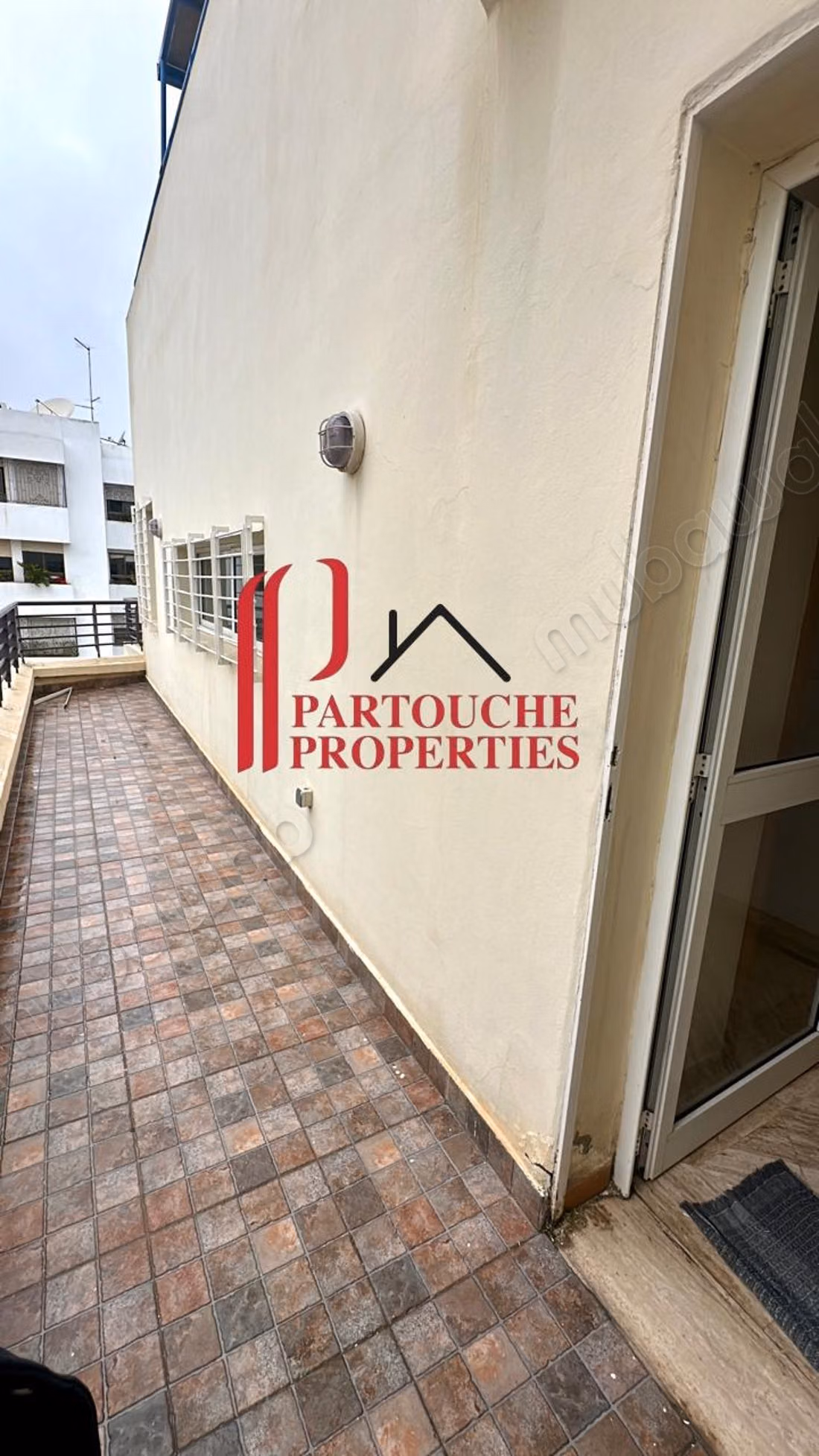 RACINE 3ch Personal. EMPTY Terrace 2 spaces. Garage