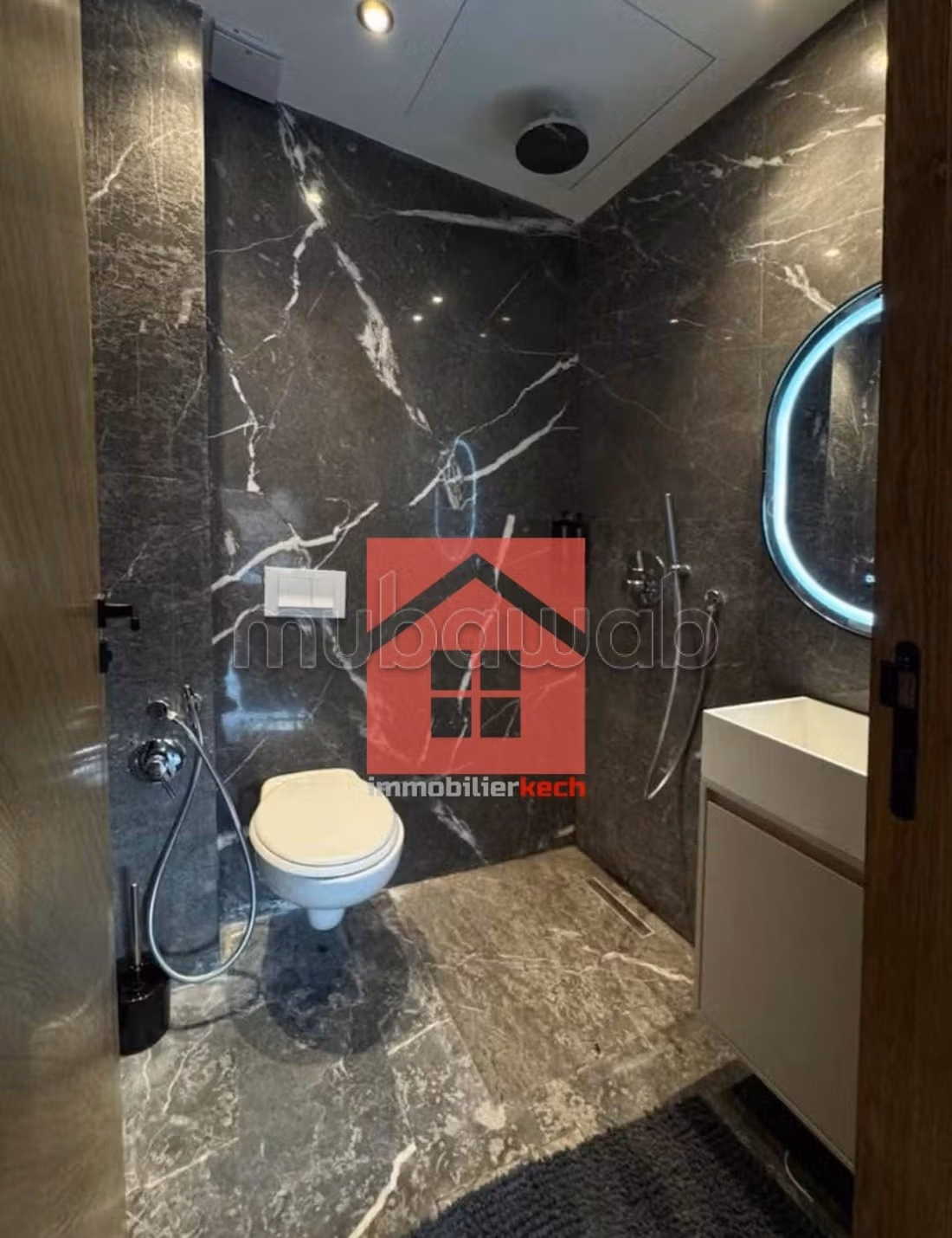 Duplex nuovo con terrazza in affitto