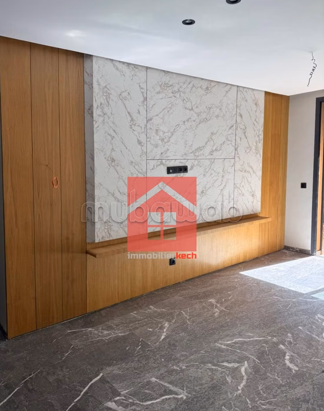 Duplex nuovo con terrazza in affitto