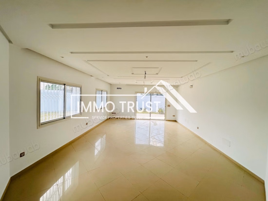 Villa S5 con giardino e piscina a La Soukra