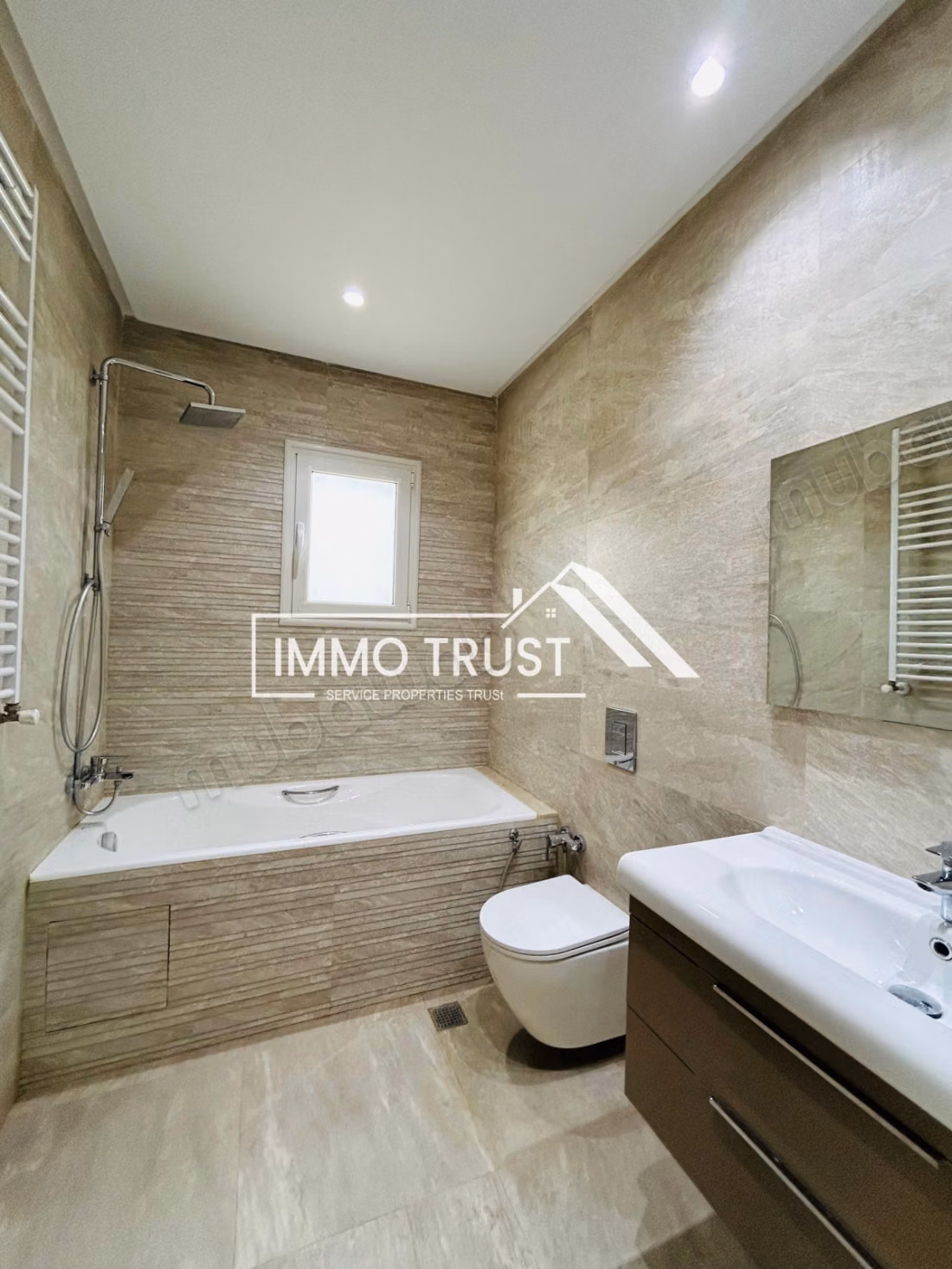 Villa S5 con giardino e piscina a La Soukra