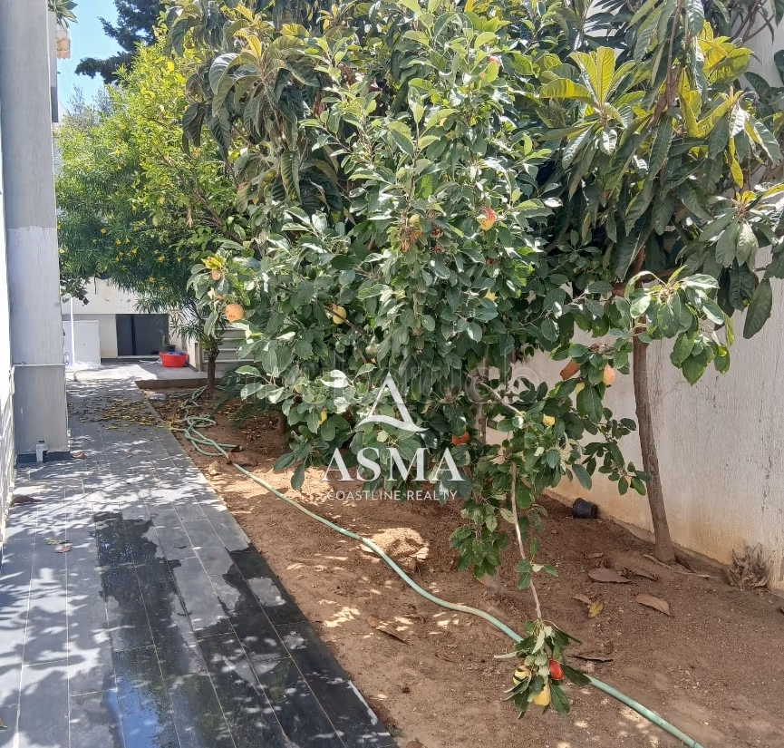 In affitto villa arredata con piscina e giardino a La Marsa