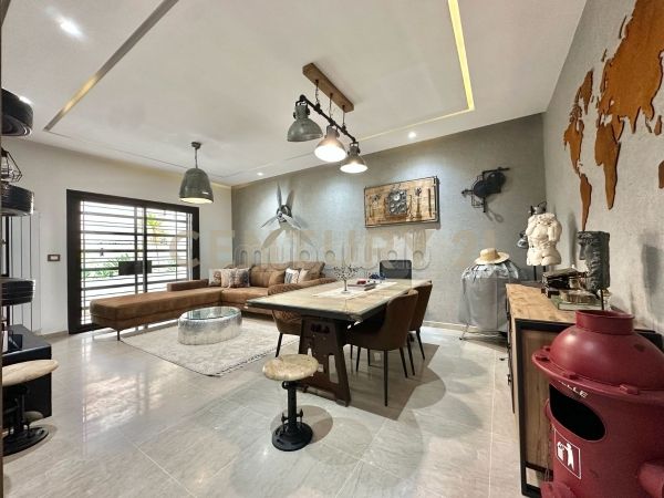 A vendre: Appartement S3 avec jardin aux J. C