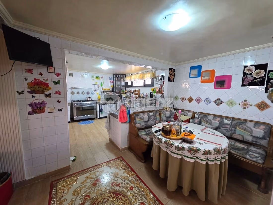 Villa à louer 375 m², 4 chambres Hay Riad Rabat