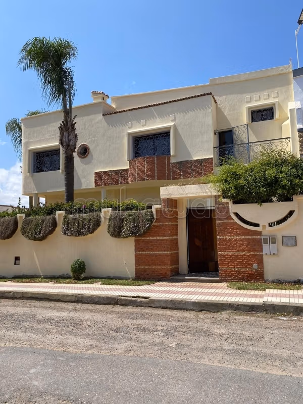 Grand appartement 3 ch avec terrasse Sidi Bouzid
