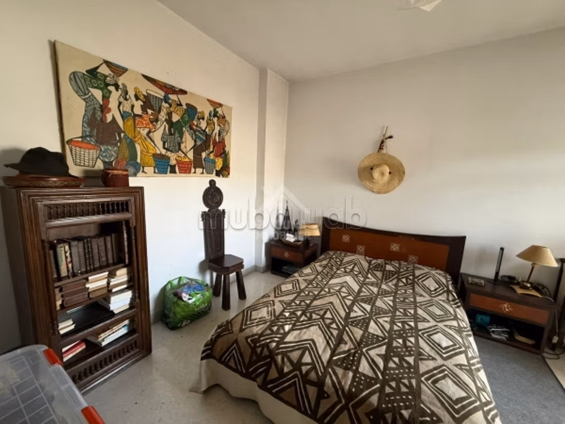 A vendre une villa duplex avec jardin à La Marsa