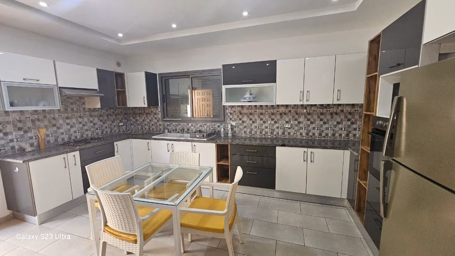 Bella casa S4 in affitto annuale ad Arkou