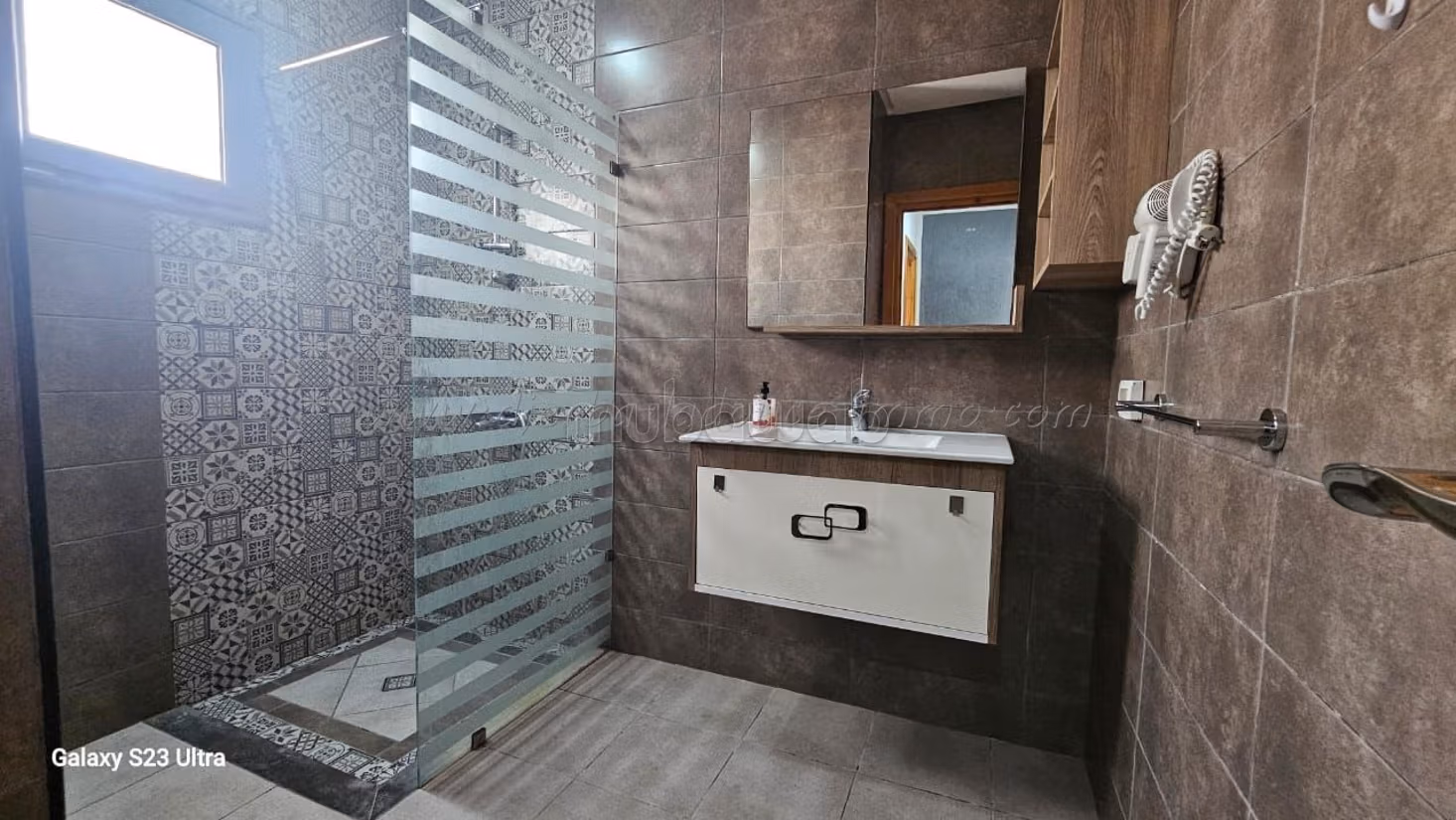 Bella casa S4 in affitto annuale ad Arkou