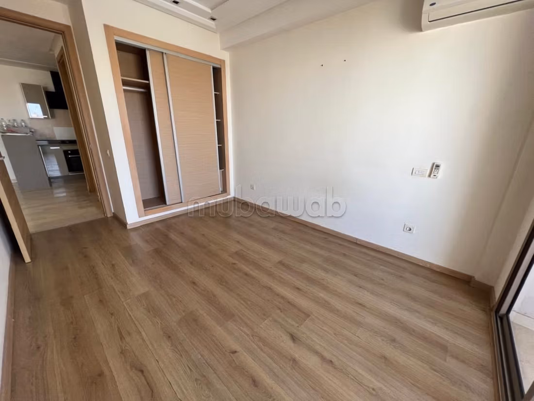 Location Studio VIDE Quartier Bourgogne