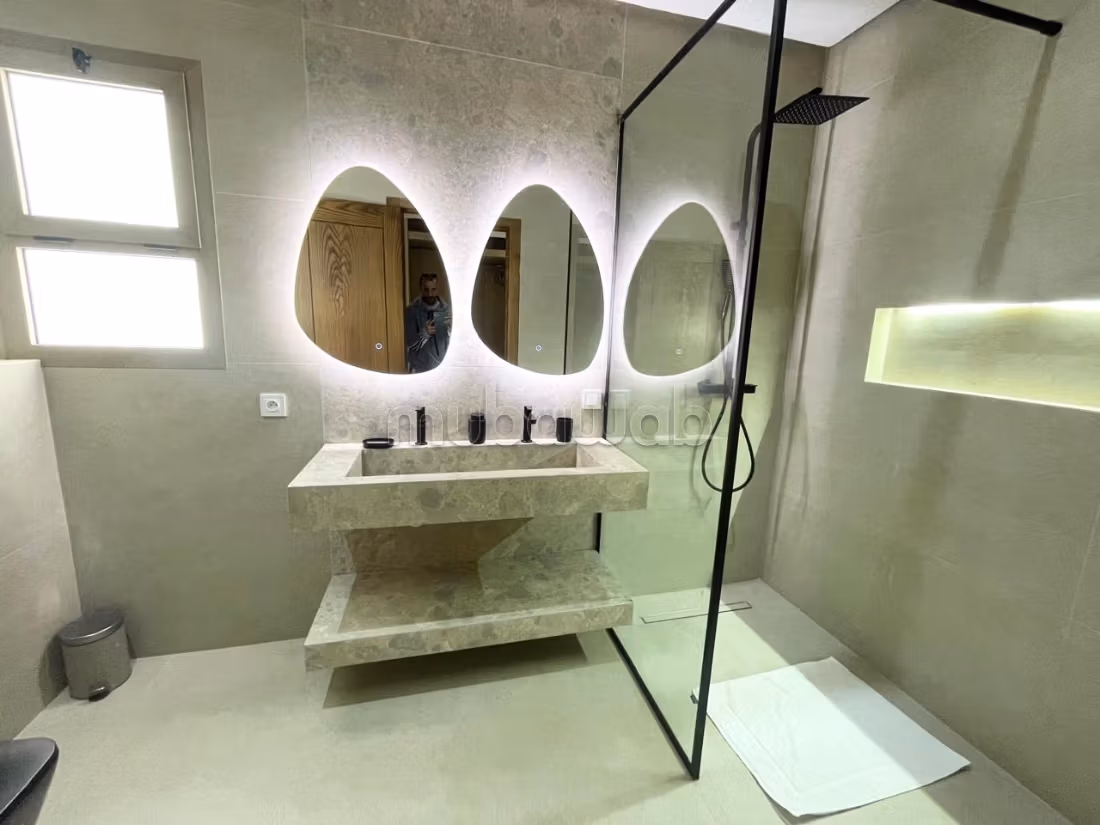 LOCATION High Standing Villa Agdal