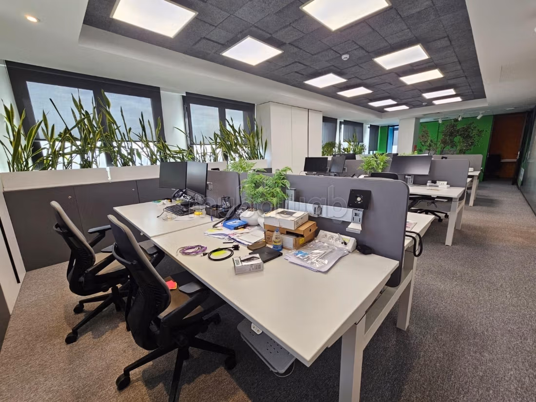 À LOUER – Bureau, Centre Urbain Nord