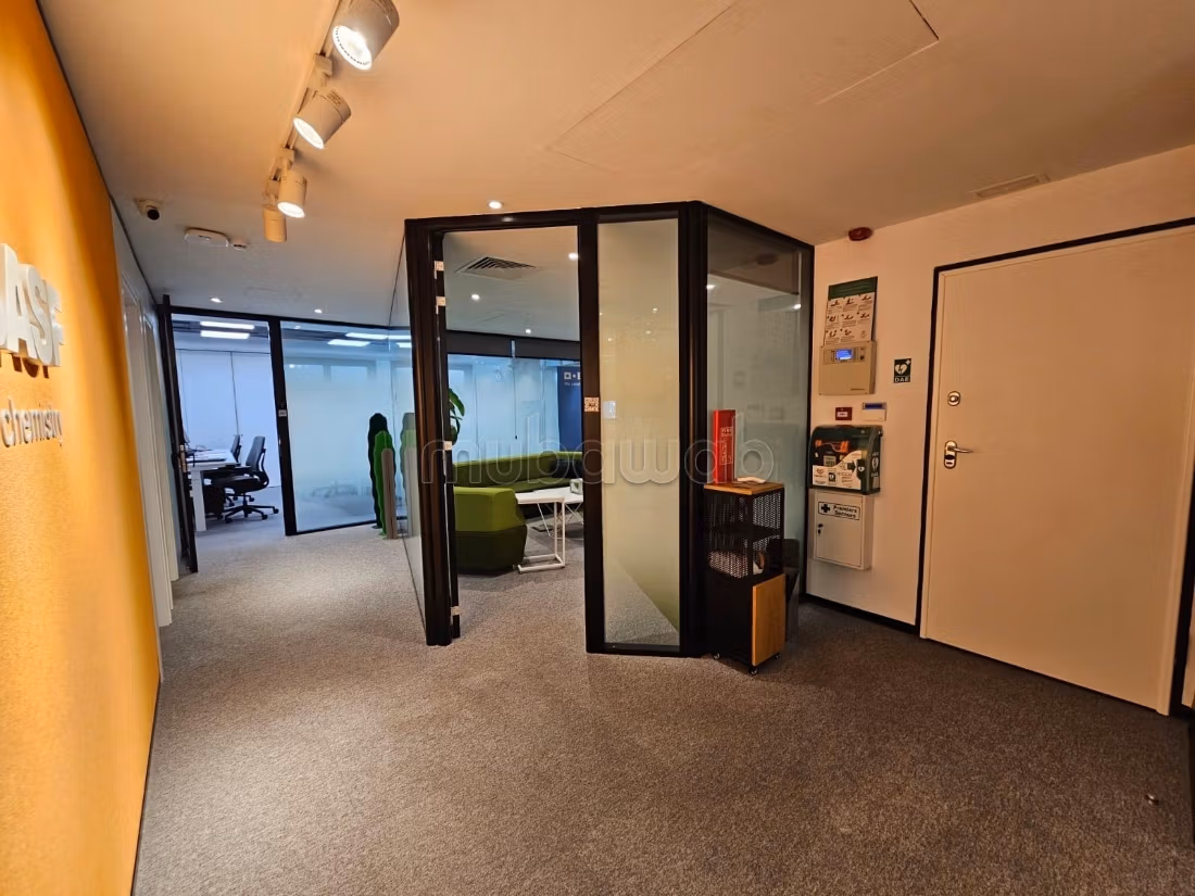 À LOUER – Bureau, Centre Urbain Nord