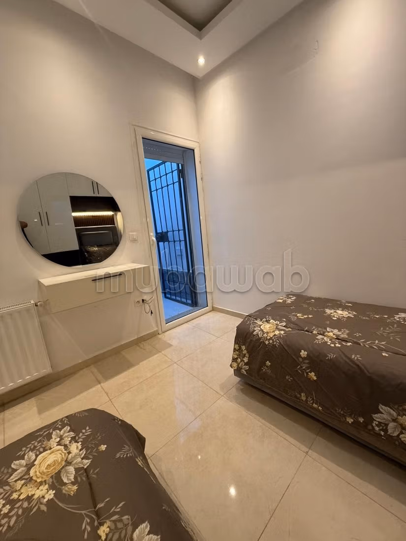 Casa indipendente arredata a El Wahat l'Aouina