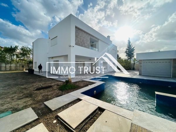 Villa S6 avec jardin et piscine à La Soukra