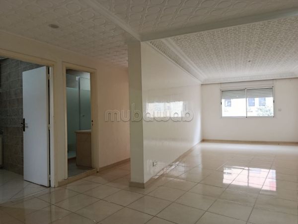 Empty apartment for rent – 107 m²