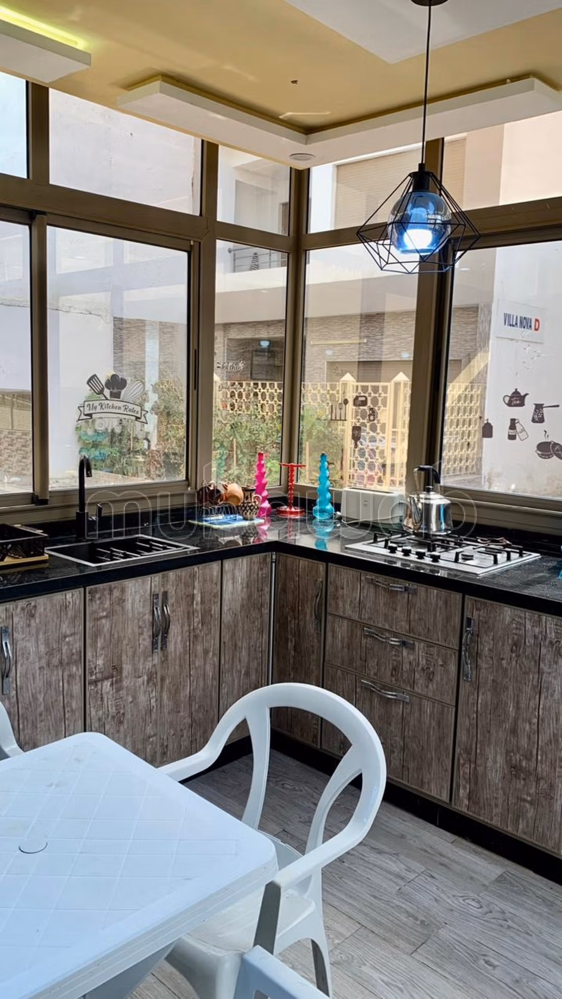 Studio moderno in affitto