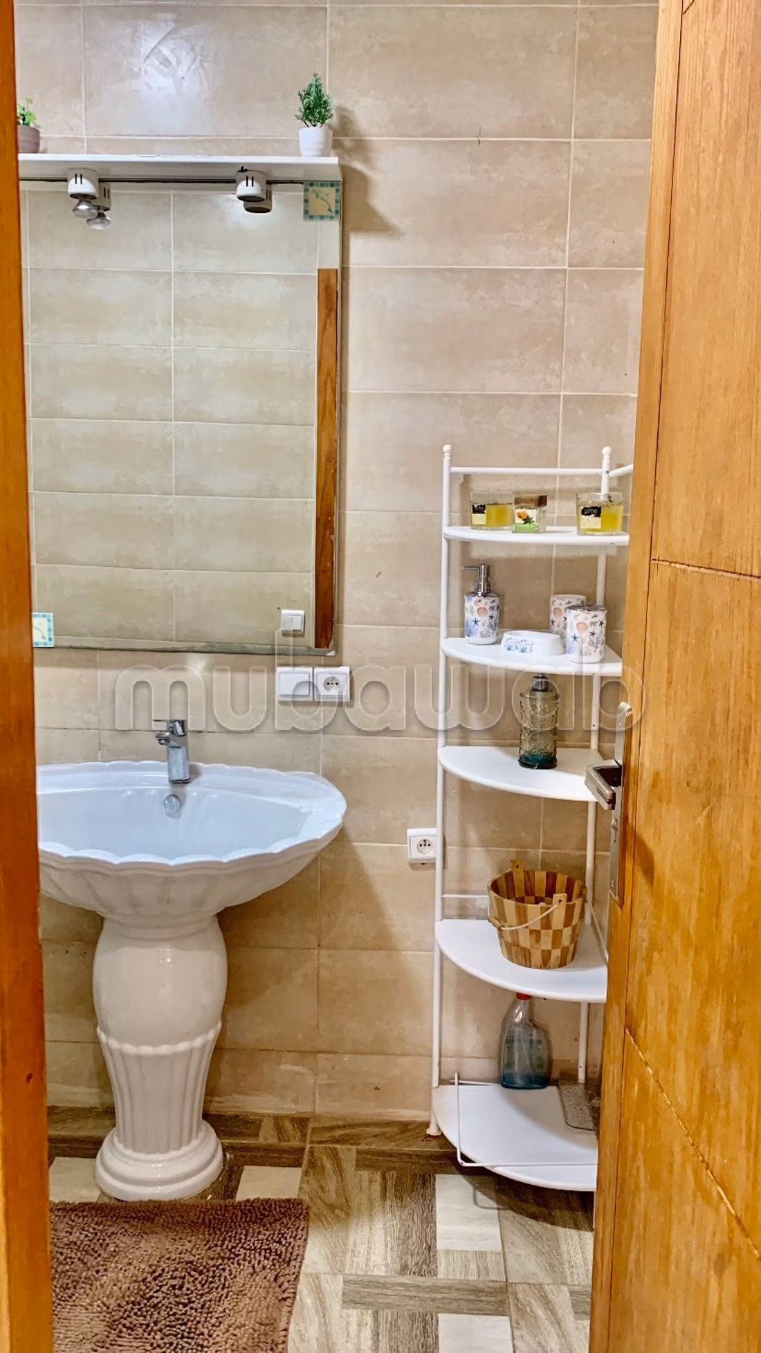 Studio moderno in affitto