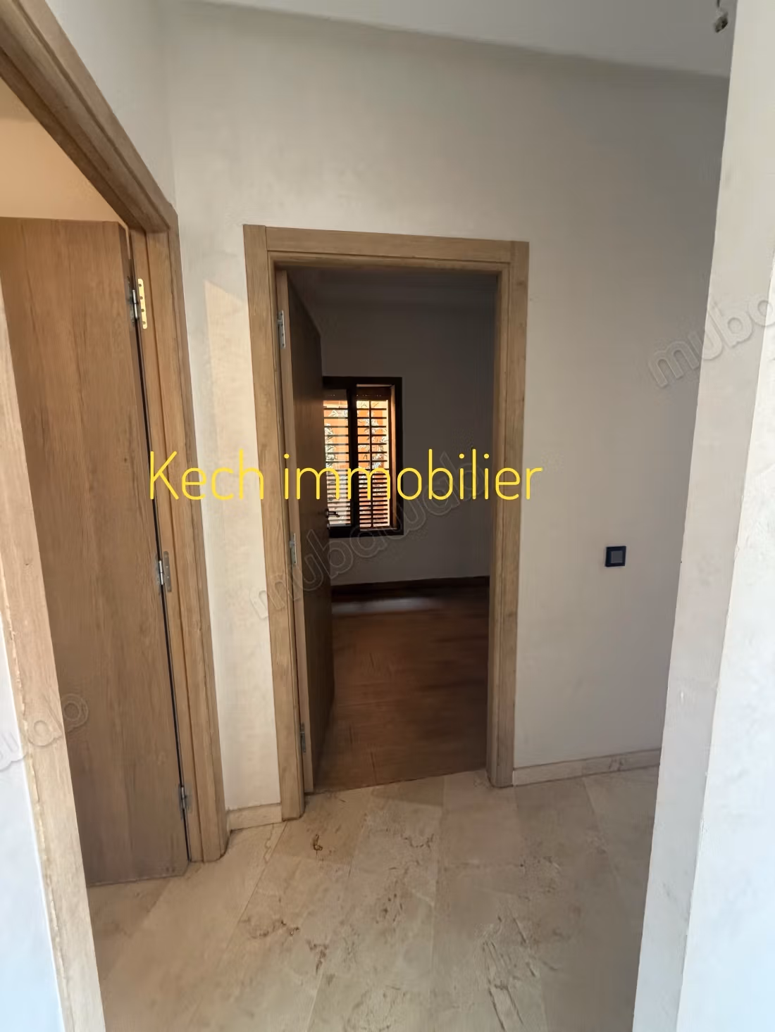 Mooi ongemeubeld 2-slaapkamer appartement