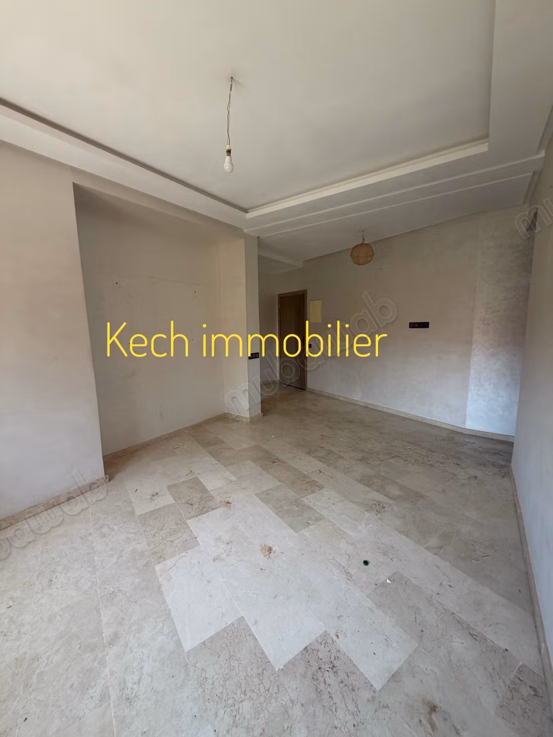 Mooi ongemeubeld 2-slaapkamer appartement