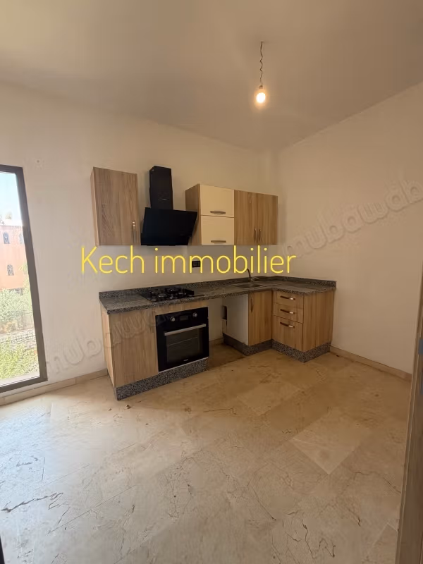 Mooi ongemeubeld 2-slaapkamer appartement
