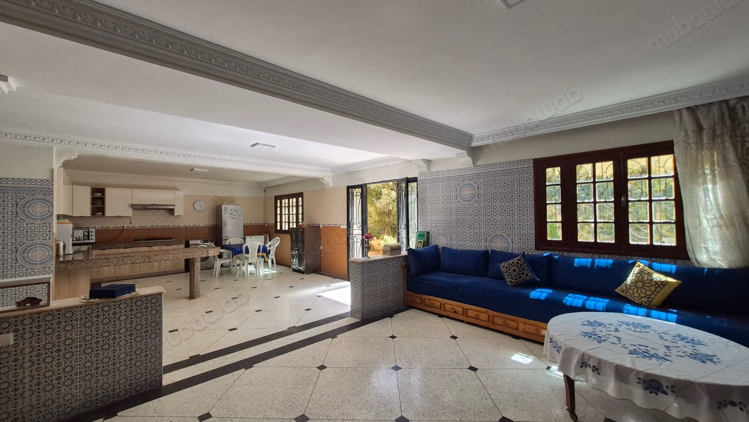 A vendre villa 300m2 
Sidimaarouf
