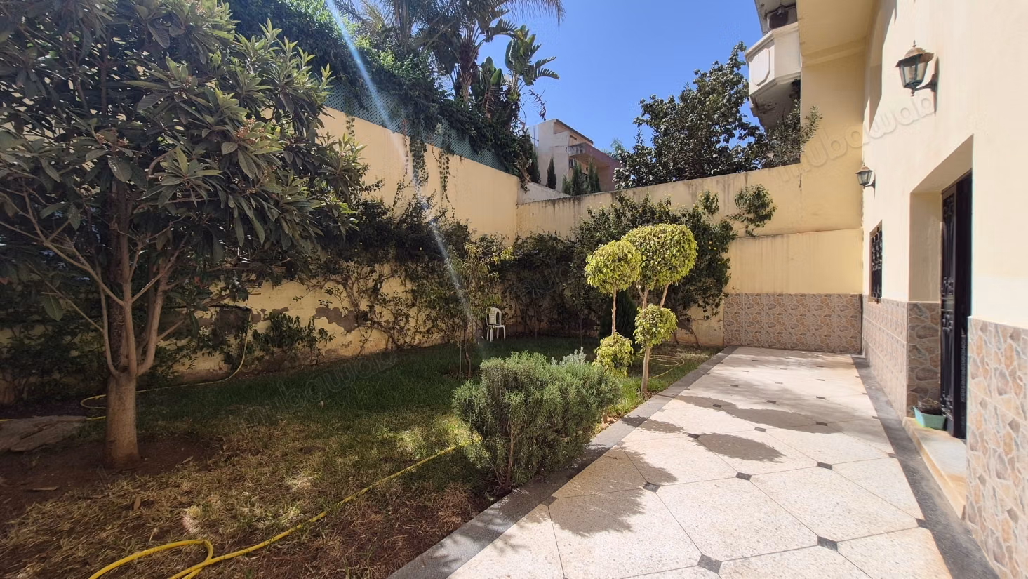 A vendre villa 300m2 
Sidimaarouf