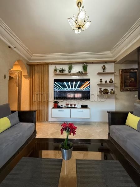 Vente d'un bel studio à gheliz. 1 Pièce. Machine à laver