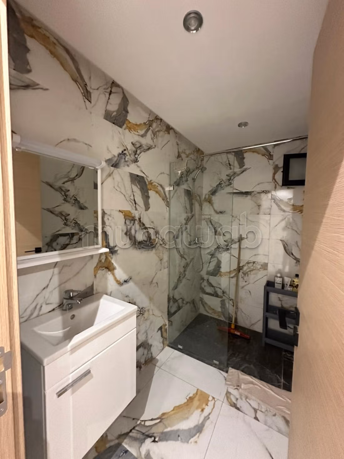 Appartement meublé NEUF à louer à Sala al Jadida