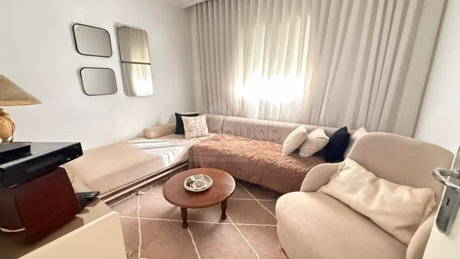 Appartement s3 de 128m2 à cité hedi nouira ariana