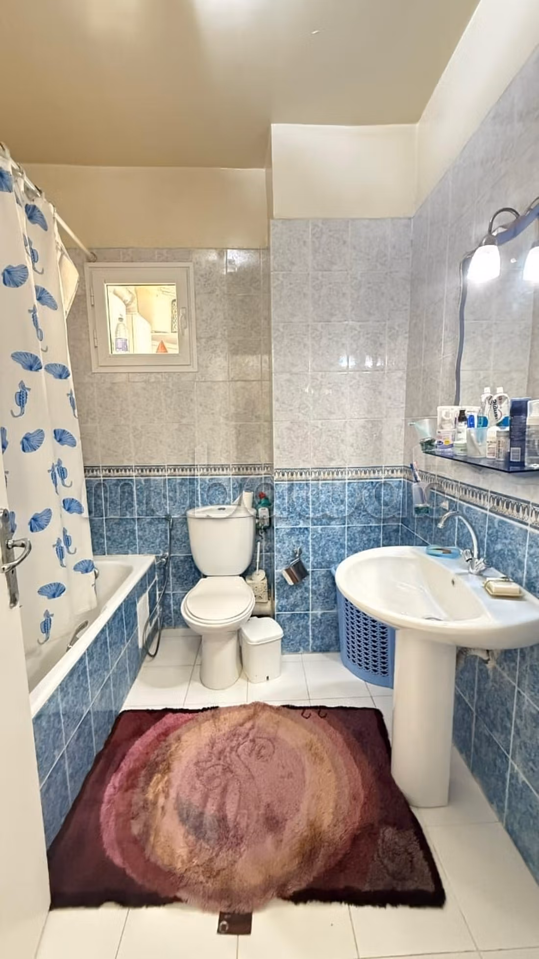 Appartement s3 de 128m2 à cité hedi nouira ariana