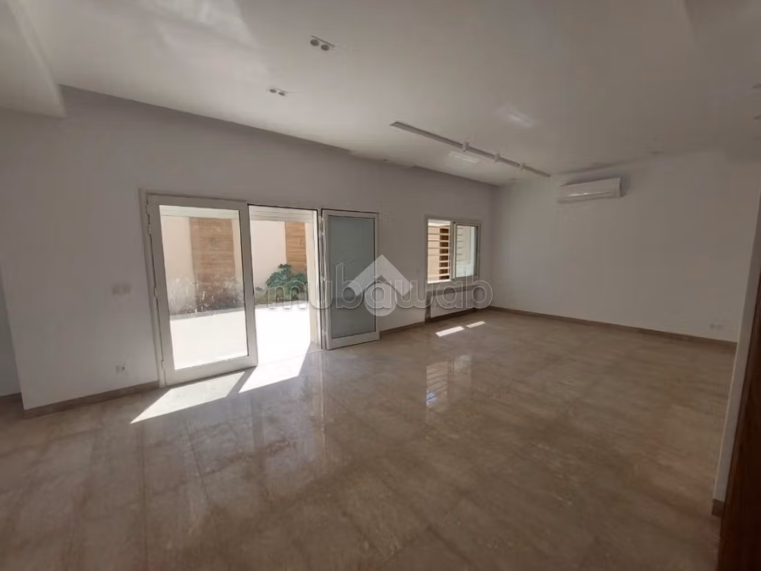 Villa floor for rent