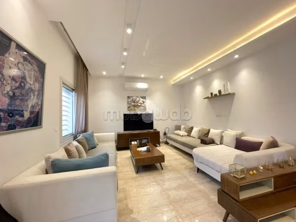 Etage de villa en location