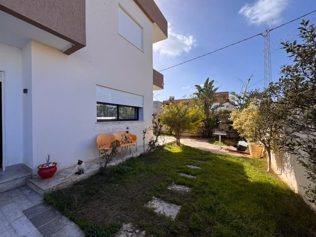 À vendre – Villa indépendante de coin