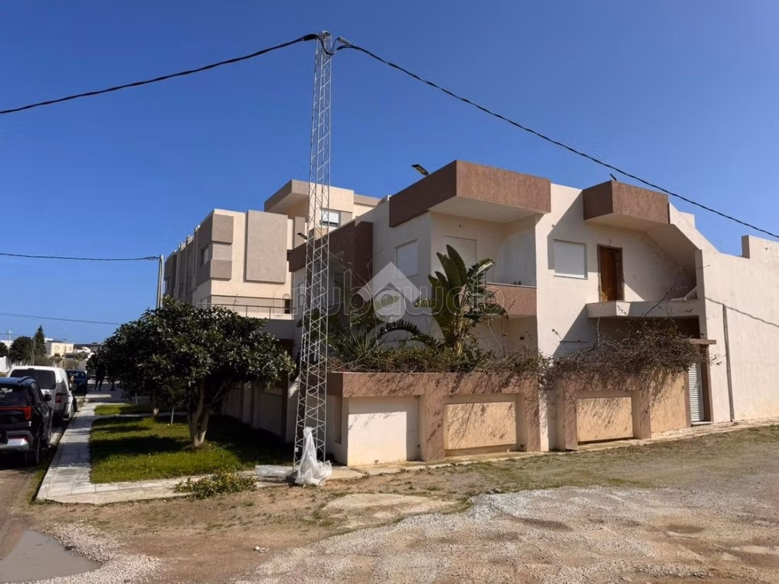 In vendita - Villa S3 a Cité Riadh
