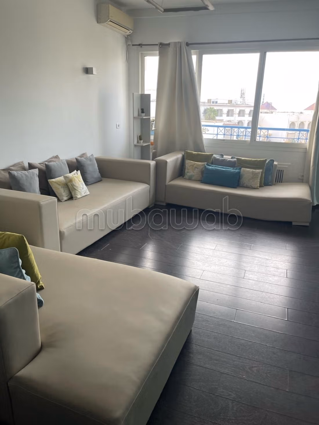 À louer luxueux S1 à Gammarth le Palace vue sur mer