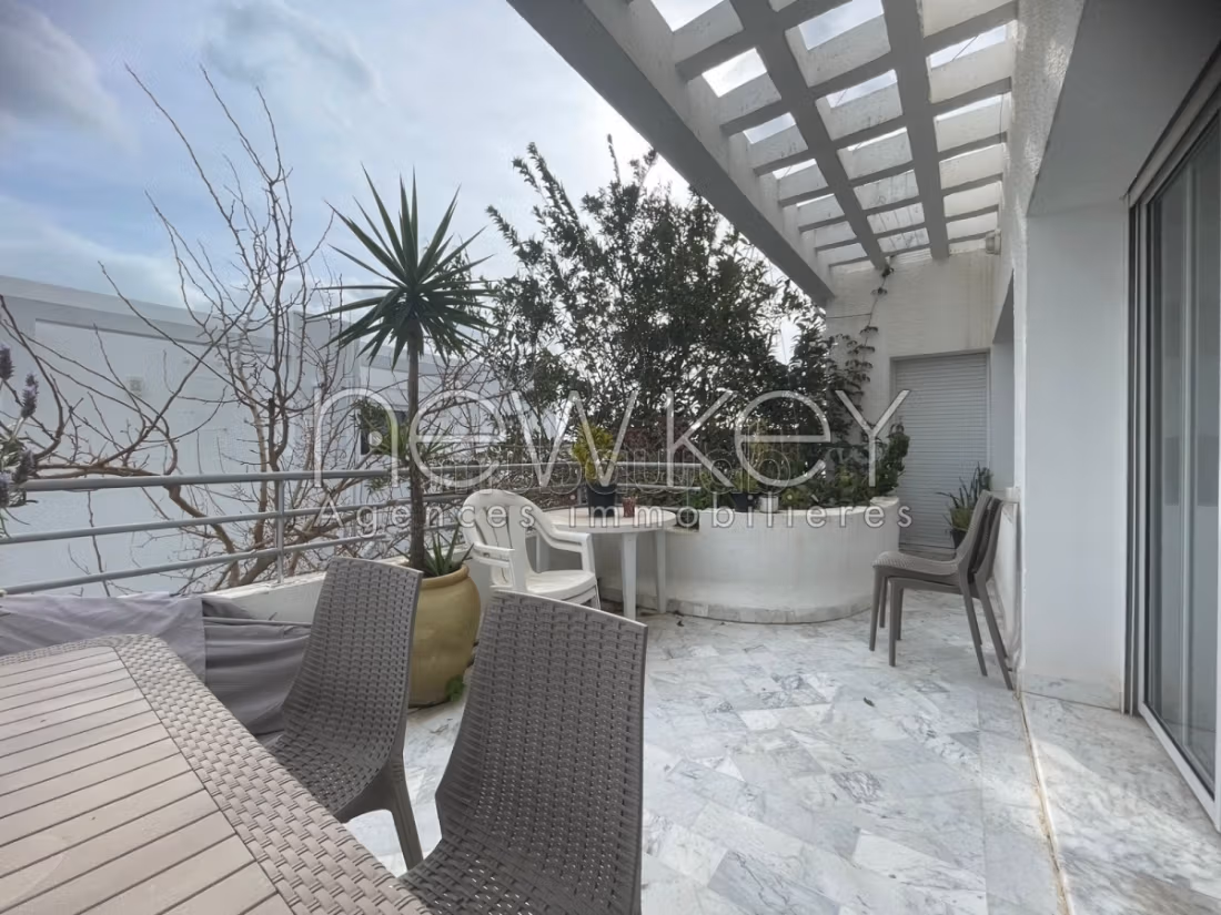 Etage de villa s3 meublé