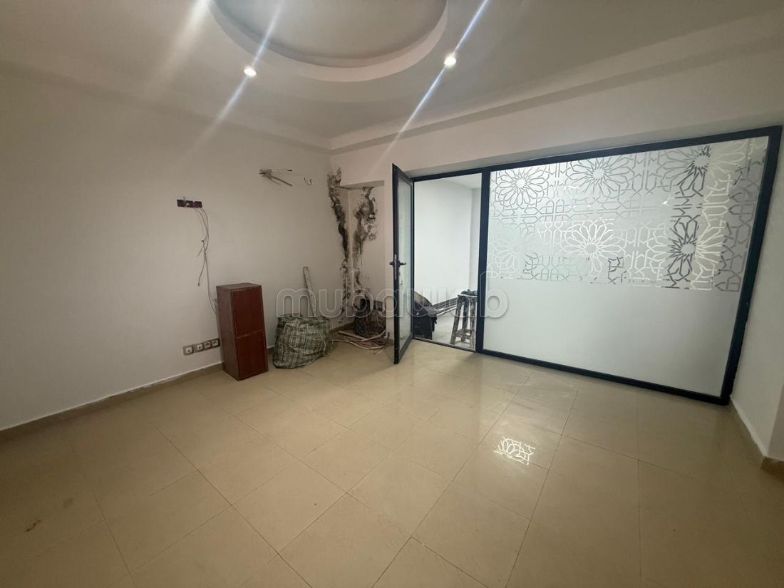 Gauthier/local commercial