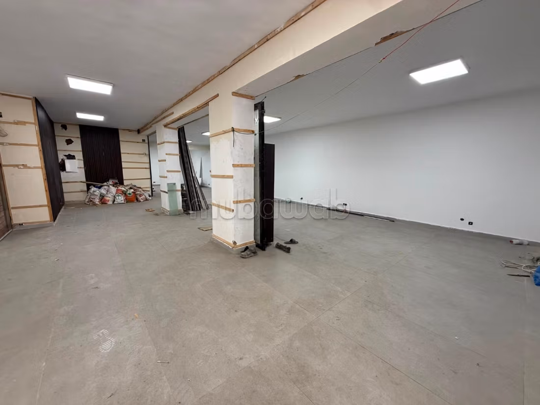 Gauthier/Local commercial 200m²