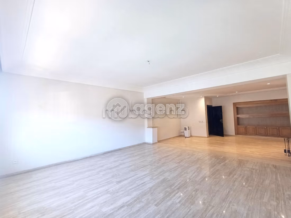 Appartement à vendre 176 m², 3 chambres Val Fleurie Casablanca