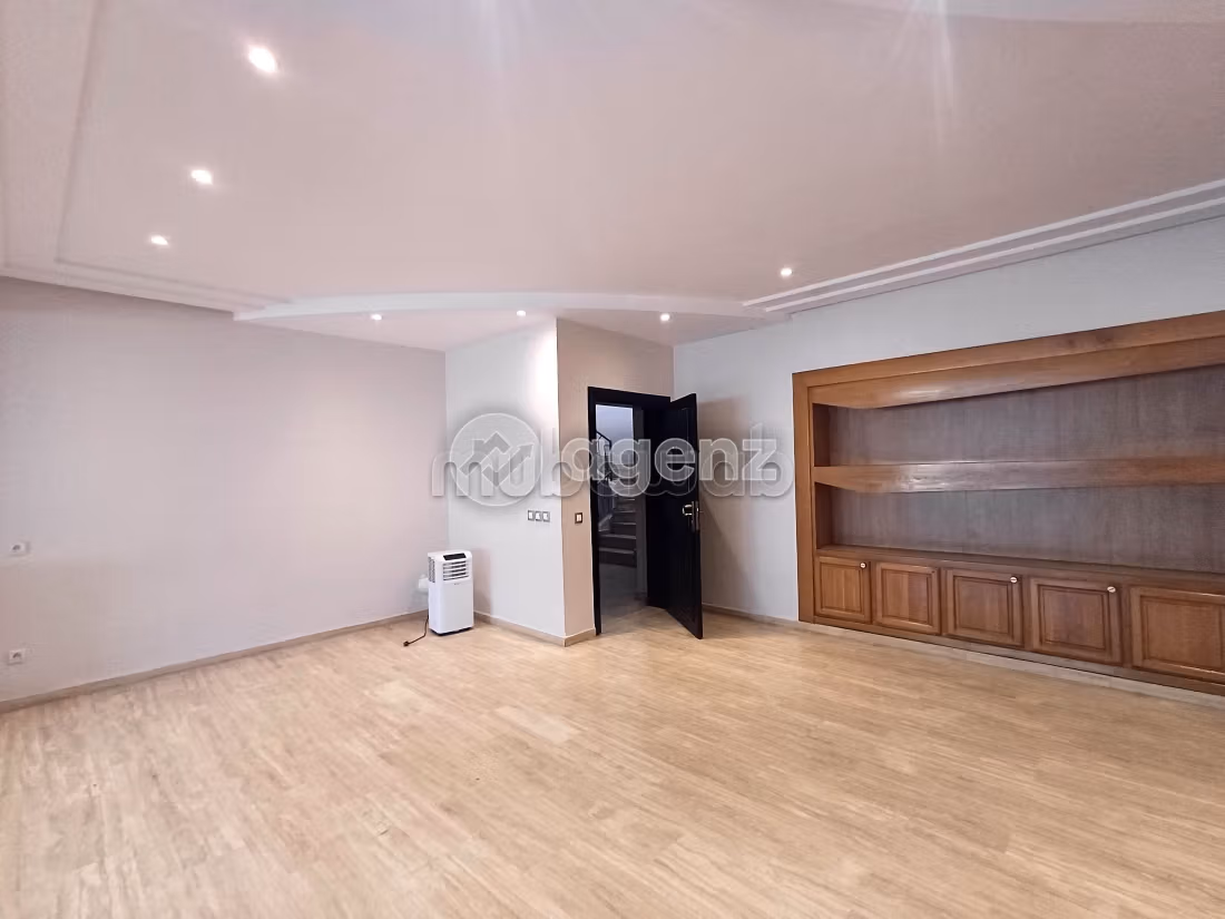 Appartement à vendre 176 m², 3 chambres Val Fleurie Casablanca