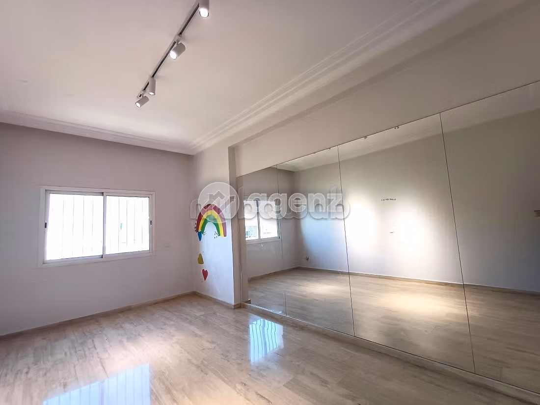 Appartement à vendre 176 m², 3 chambres Val Fleurie Casablanca