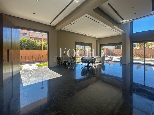 Neuve, Contemporaine, Lumineuse