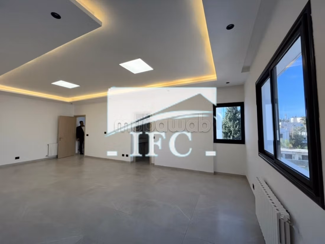 Edificio in affitto 590m² Giardino della città IFCM235