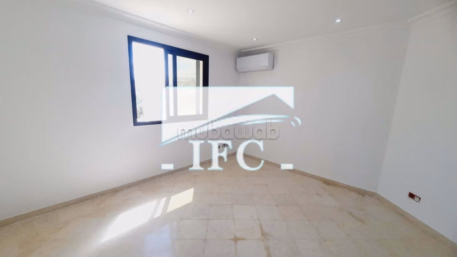 Bureau en 5 espaces 130m² Lac 1–IFCL1365