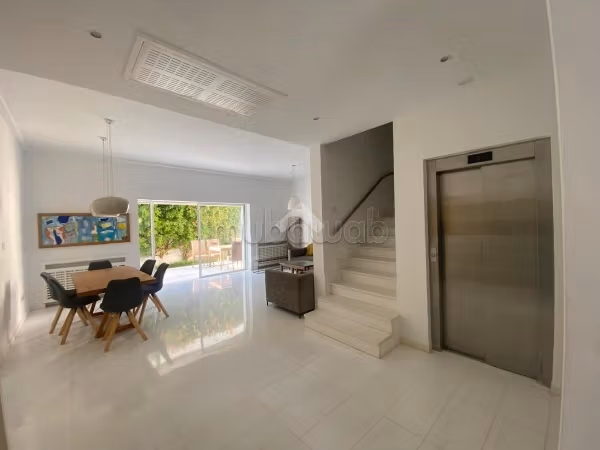 Villa en bande en vente