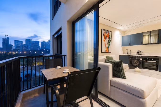 Studio Premium Meublé avec Terrasse & Vue 
CFC / Anfa Park – Résidence Haut Standing