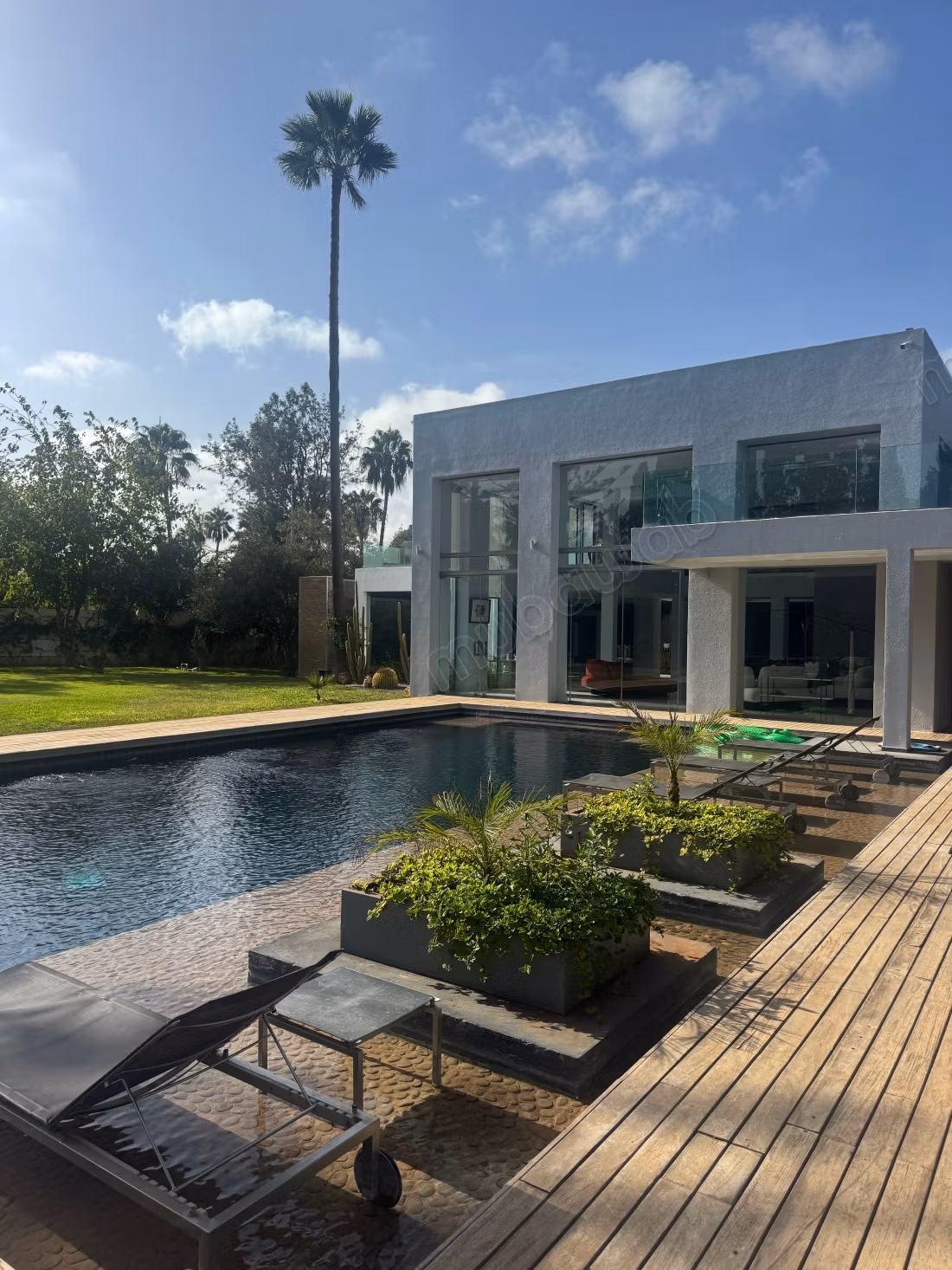 California – Immediate proximity to American School